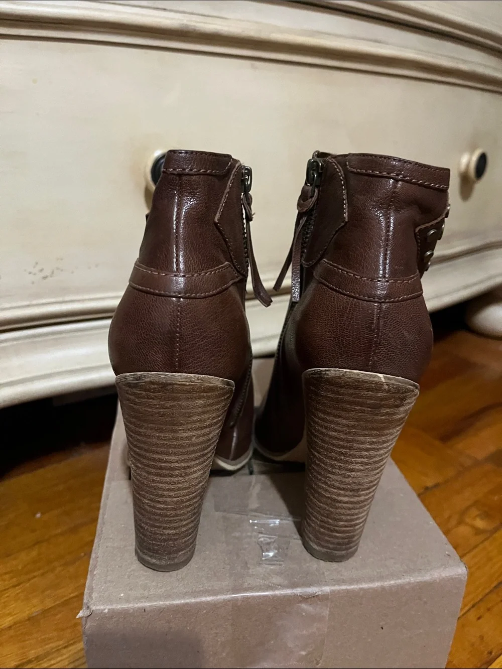 Nine West Vintage America mild wear